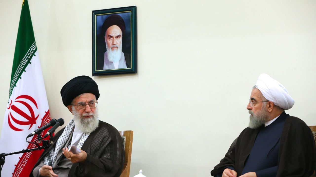روایت احمد توکلی از توصیه رهبر انقلاب به روحانی درباره افزایش قیمت بنزین