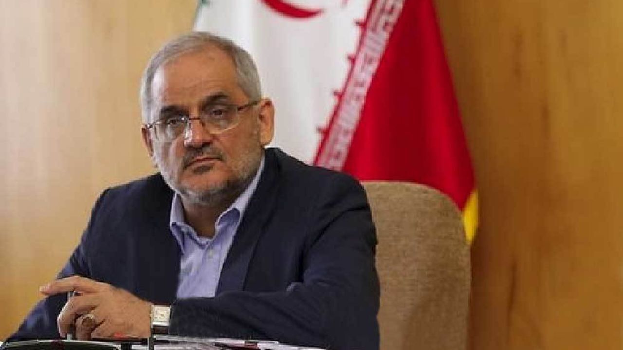 شرایط رتبه‌های 5 گانه در رتبه‌بندی معلمان چیست؟/ امتیاز ویژه برای معلمان ابتدایی و باسابقه‌ها