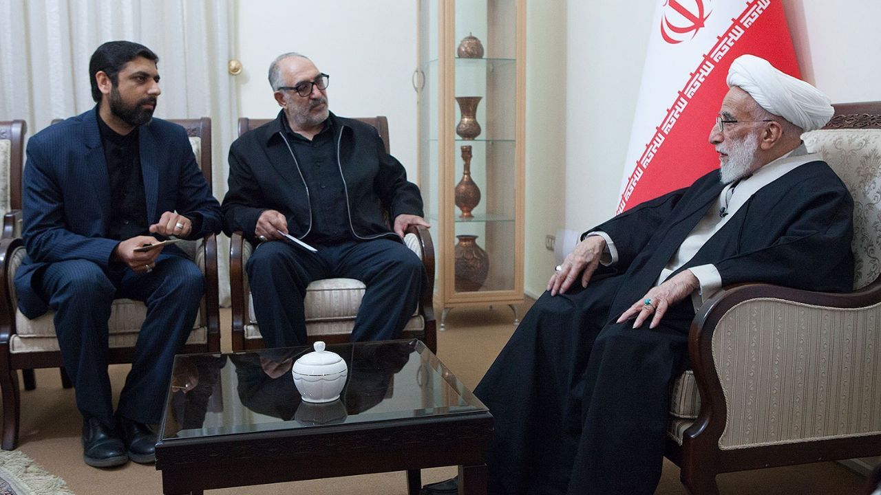 ایستادگی مقابل مستکبران شهادت و جانبازی هم دارد