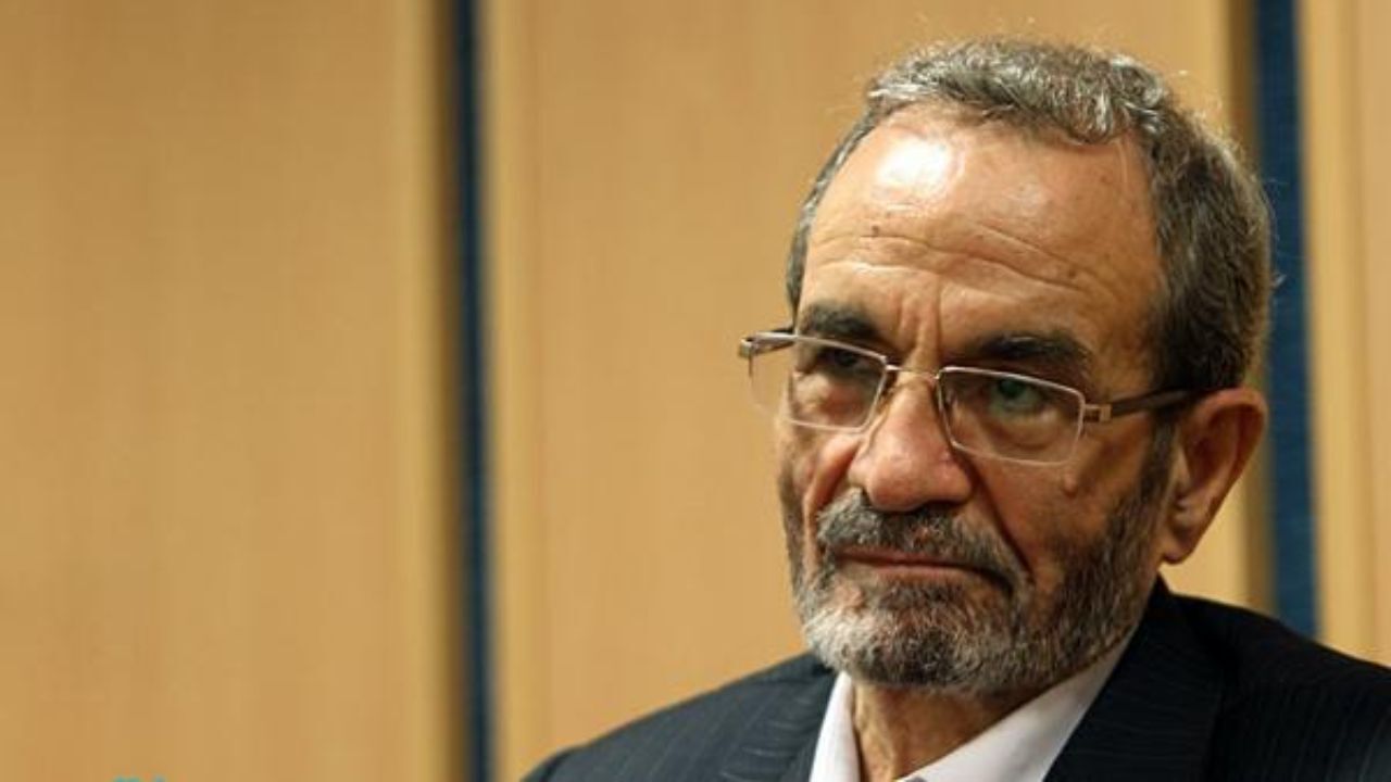 چرا میلیاردها تومان برای تبلیغات انتخابات مجلس هزینه می‌شود/ بلای مشروطه سر مجلسمان نیاید