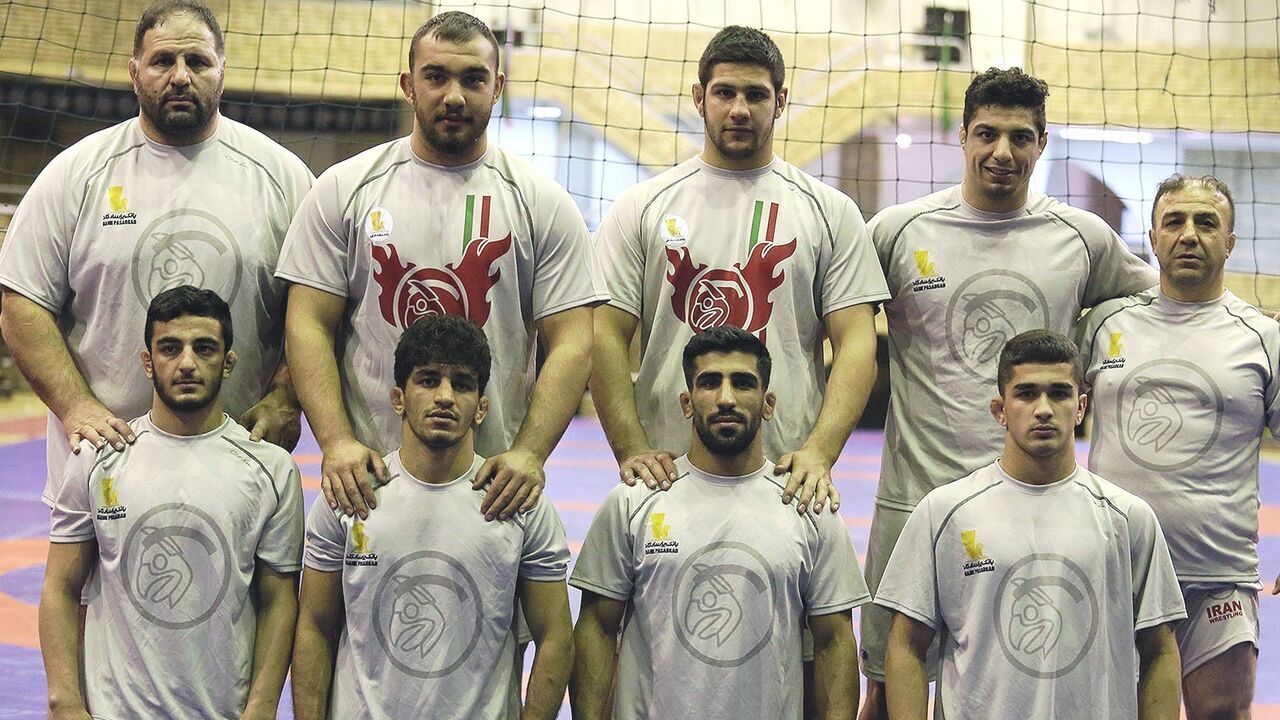 آزادکاران ایران راهی روسیه شدند
