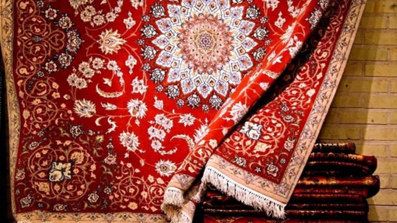 افزایش صادرات فرش دستباف به کشور‌های همسایه/2 میلیون نفر در حوزه بافت فرش فعالیت می‌کنند