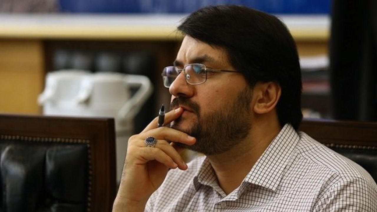 مجلس گام دوم یعنی مجلس مستقل، مومنانه، حکیم، پرکار و دقیق/ به استراحت فرستادن وزیر نفت باقیات الصالحات نمایندگان فعلی مجلس است/ امید است مجلسی مقتدر و شفاف تشکیل شود