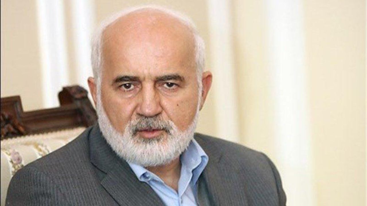 اهدای بن‌خرید 3 میلیونی به اعضای کمیسیون برنامه و بودجه تخلف است