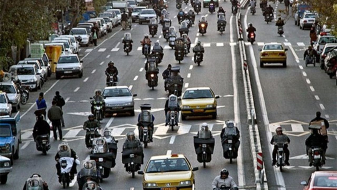 چرا از موتورهای برقی استقبال نمی‌شود/ شورای عالی ترافیک و محیط زیست باید پاسخگو باشند