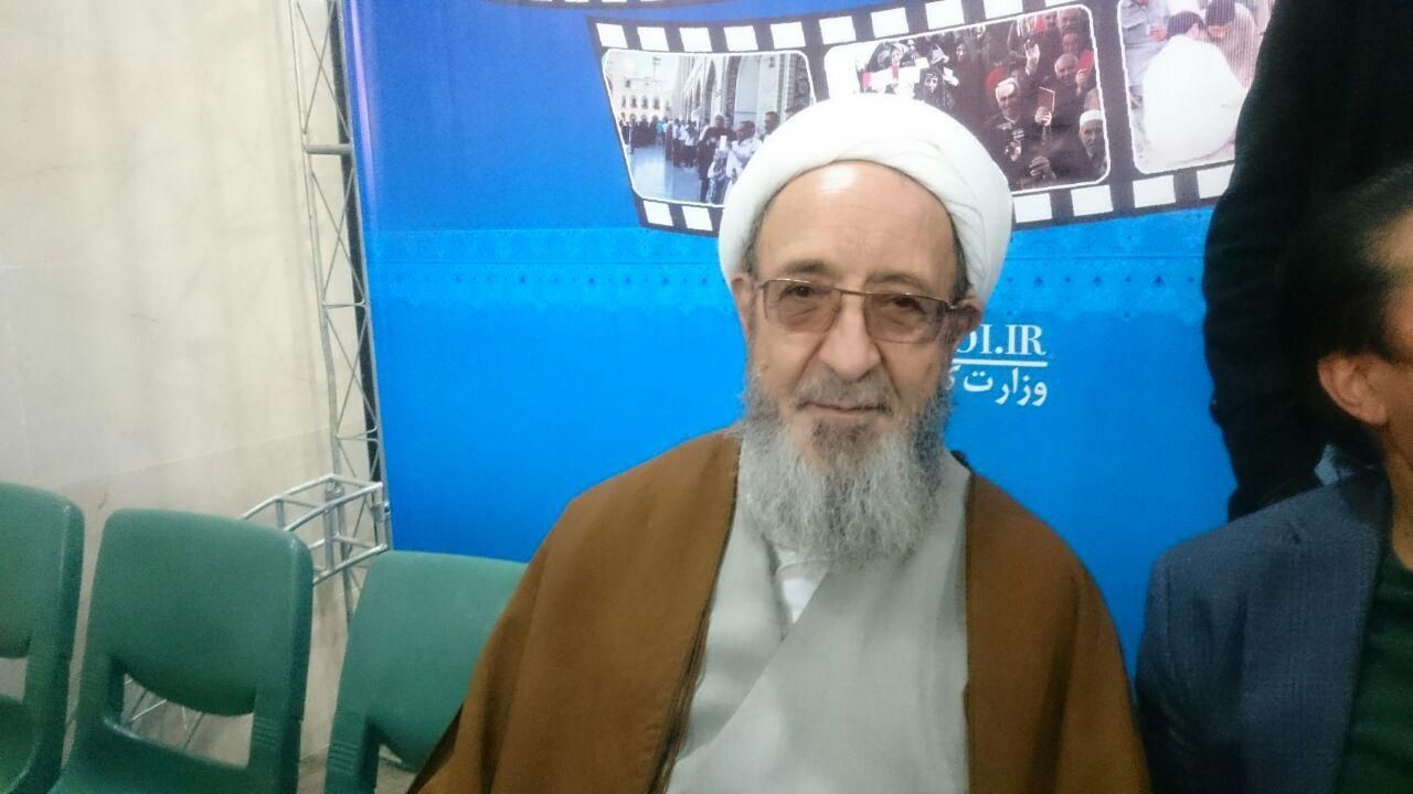 صلاح مملکت خویش خسروان دانند/ عده‌ای هر کاری می‌‌خواهند انجام می‌دهند/ دولت ادعای اصلاح‌طلبی ندارد/ اصلاح‌طلبان در انتظار پاسخ هیات نظارت هستند/ تندروها اگر هم بخواهند، نمی‌توانند خسارت‌های زیادی برای دولت روحانی به بار آورند