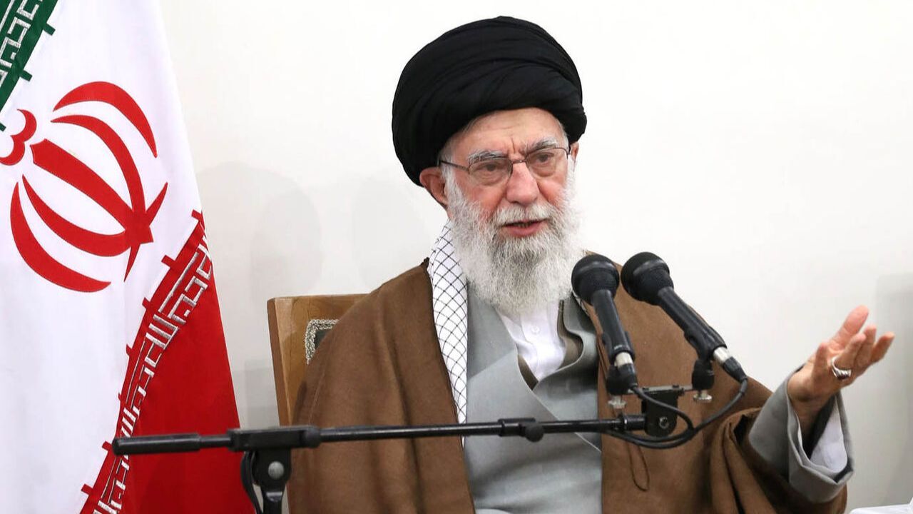 جریانی به‌دنبال فراموش شدن جهاد و شهادت است، باید در مقابل آن ایستاد