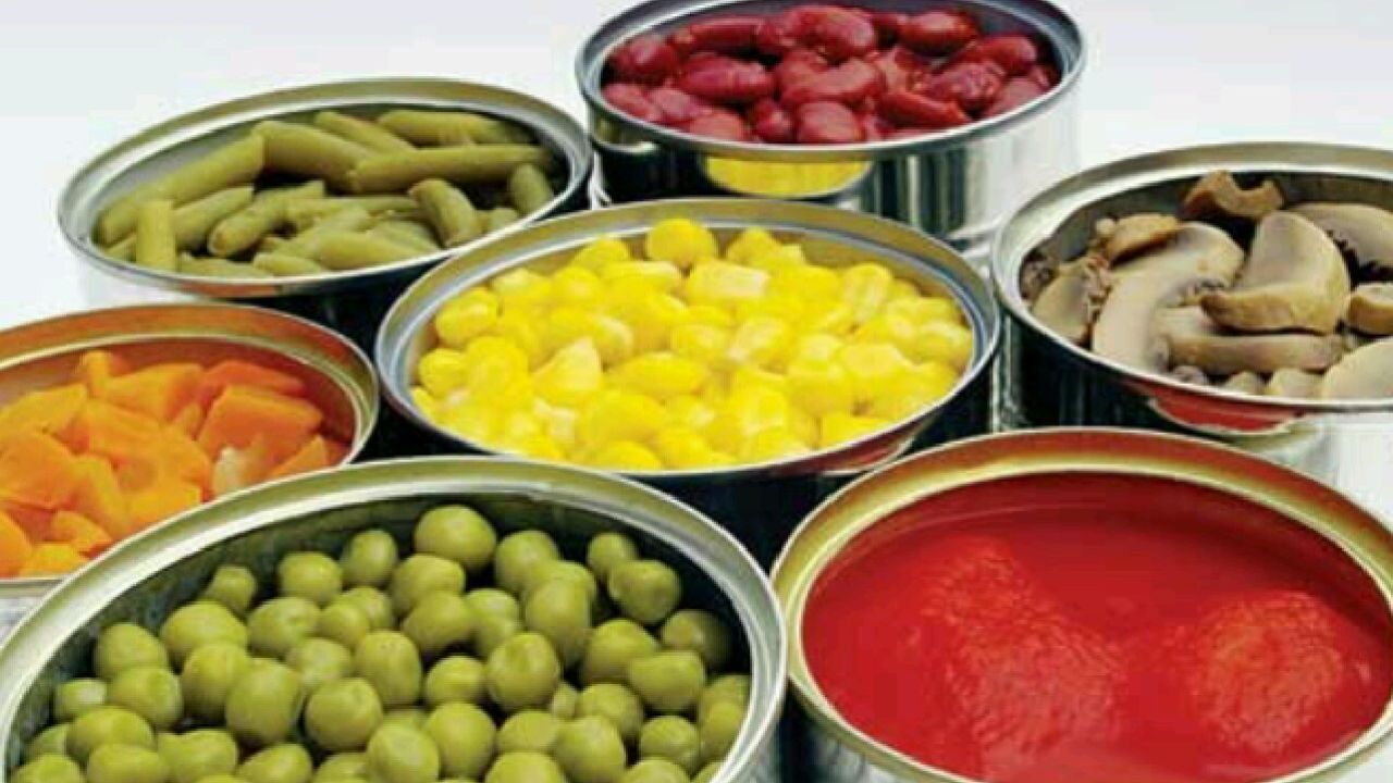 غذاهای کنسروی منشاء ابتلا به بوتولیسم