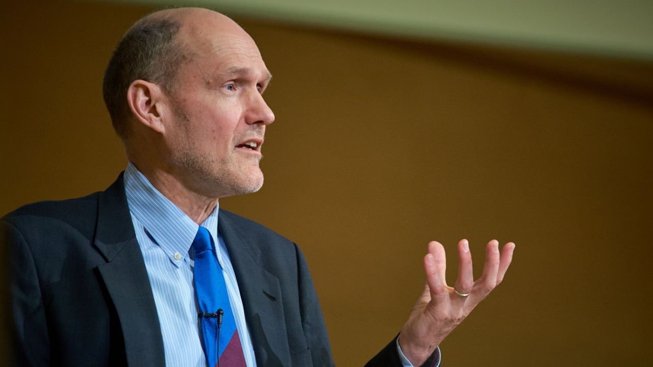 استفان والت: اگر دشمن، نظامی بلندپایه ما را ترور می‌کرد، چه واکنشی نشان می‌دادیم؟
