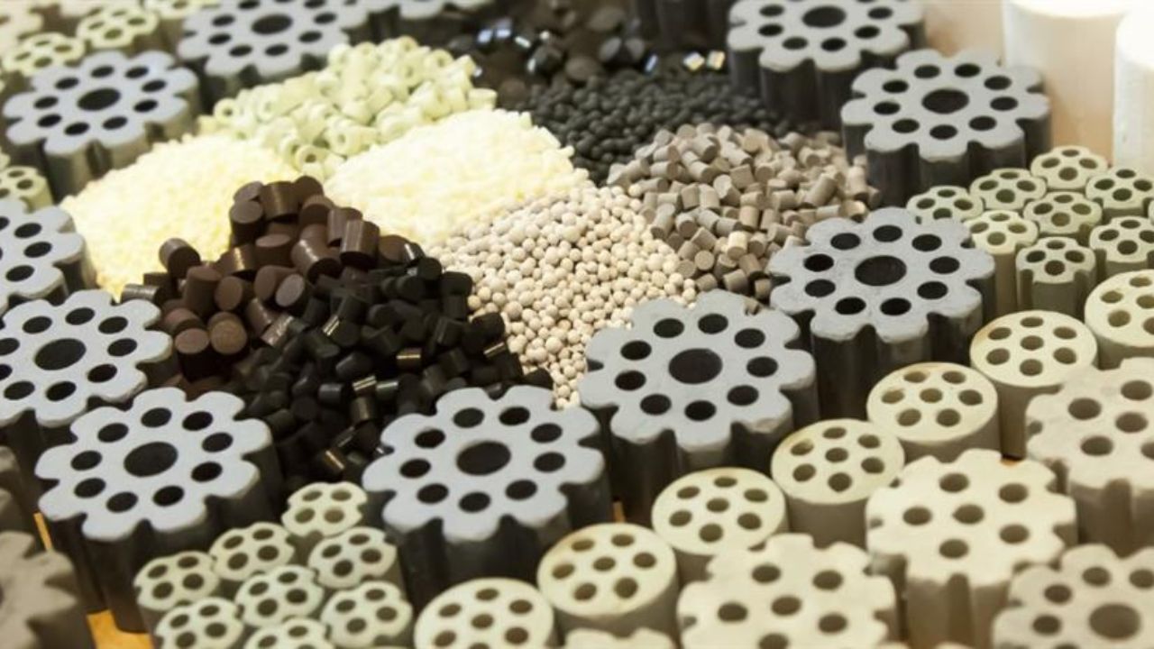 تامین کاتالیست‌های صنایع نفت و فولادسازی با تولید 20 کاتالیست استراتژی