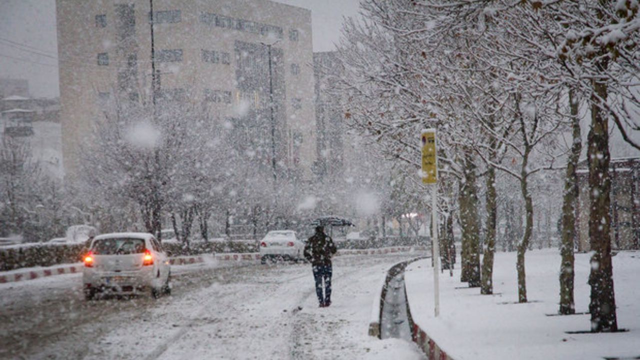 آماده باش شهرداری تهران در پی احتمال بارش برف در پایتخت