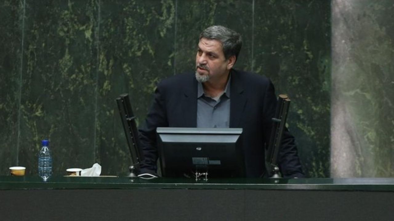 کواکبیان از عدم برگزاری جلسه غیرعلنی در مورد شهادت سپهبد سلیمانی انتقاد کرد