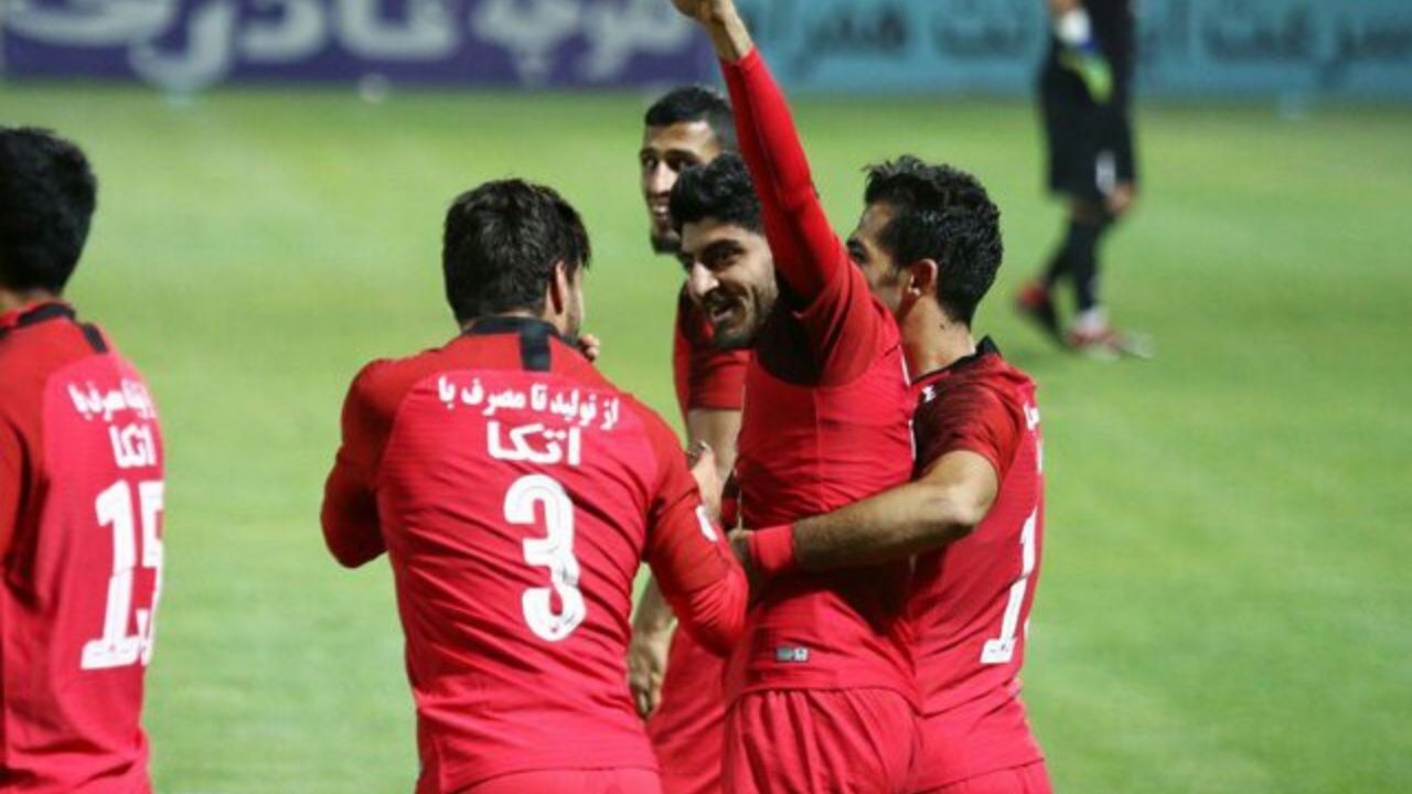 با شکست سپاهان، پرسپولیس قهرمان نیم‌فصل شد/ استقلال در رده پنجم