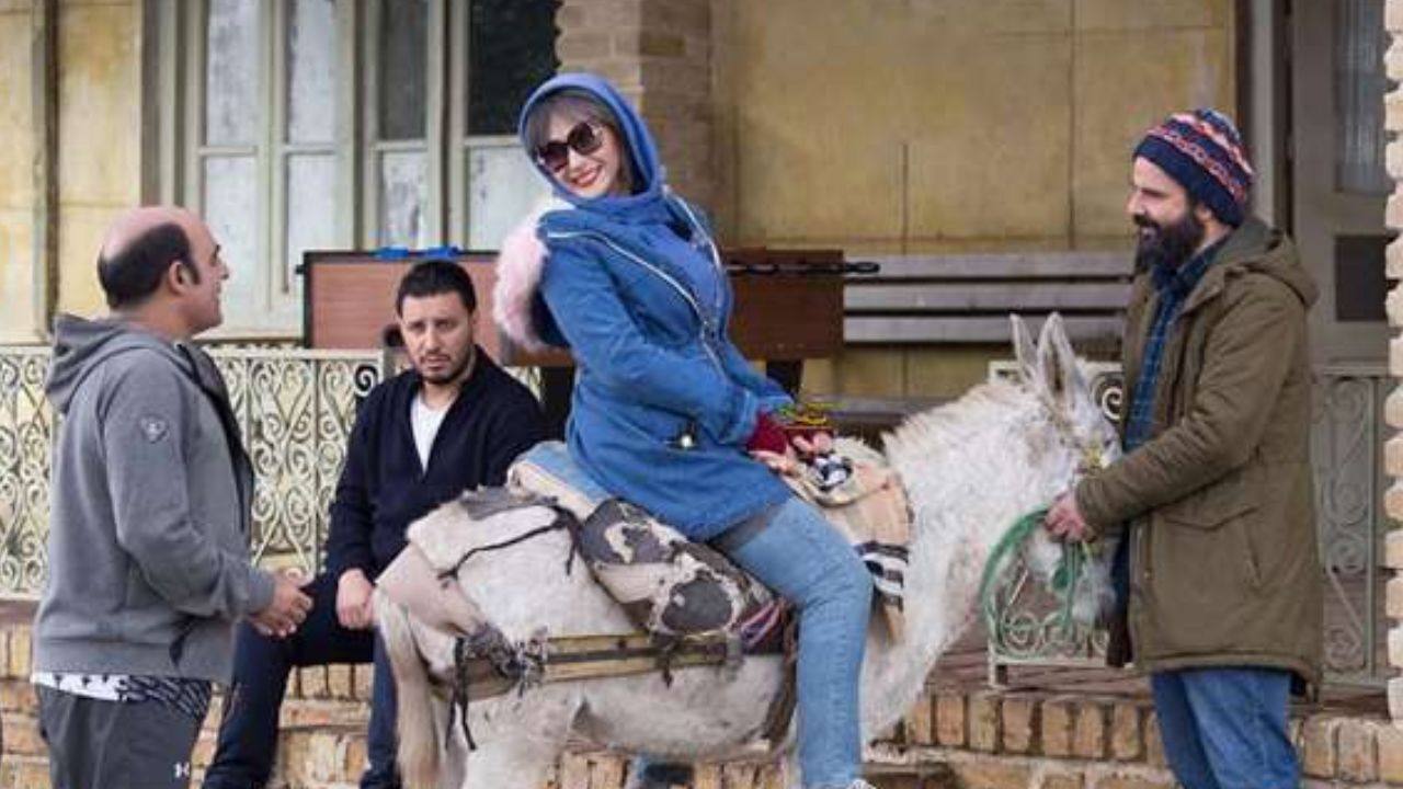 «جهان با من برقص» از چهارشنبه روی پرده سینماها می‌رود