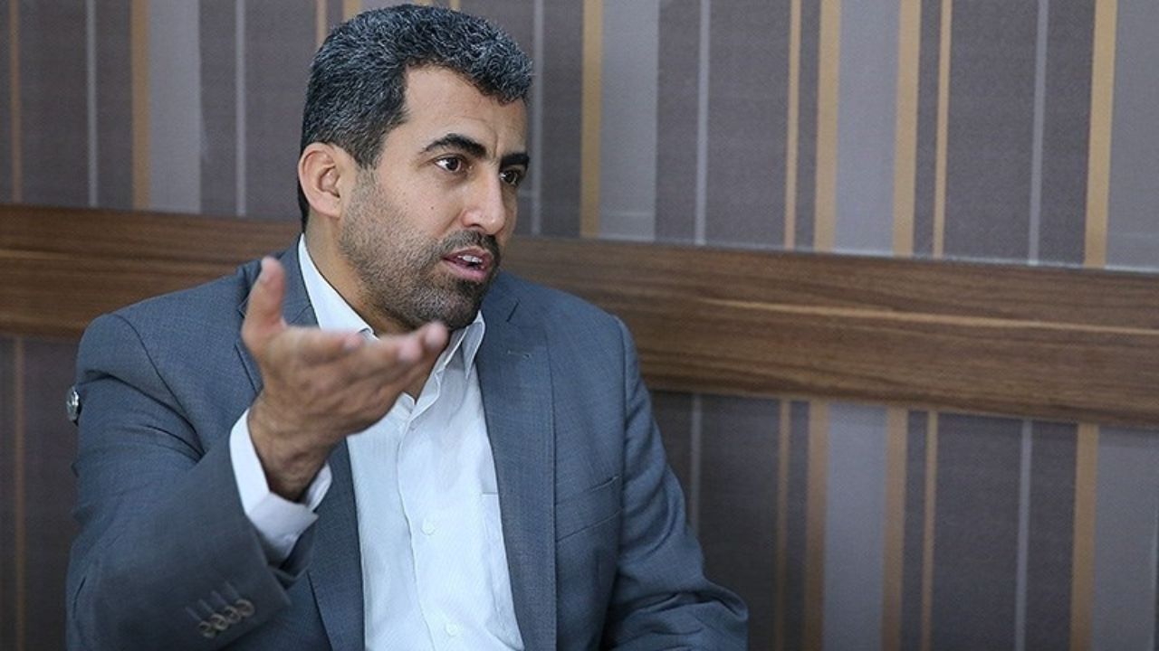 FATF زمانی اثربخش است که تحریم نباشیم/ تحریم‌ها جلوی آزادی عمل ما را گرفته‌اند/ سوئیفت روسی مشکل مبادلات پولی و بانکی را حل می‌کند/ اروپا عملاً‌ دلاری با ما مبادلات ارزی رسمی ندارد، پس FATF چه اثری دارد؟