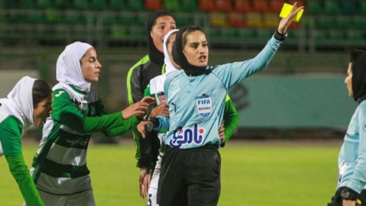 داوران بی‌تجربه لیگ فوتبال زنان را زیر سوال برده‌اند