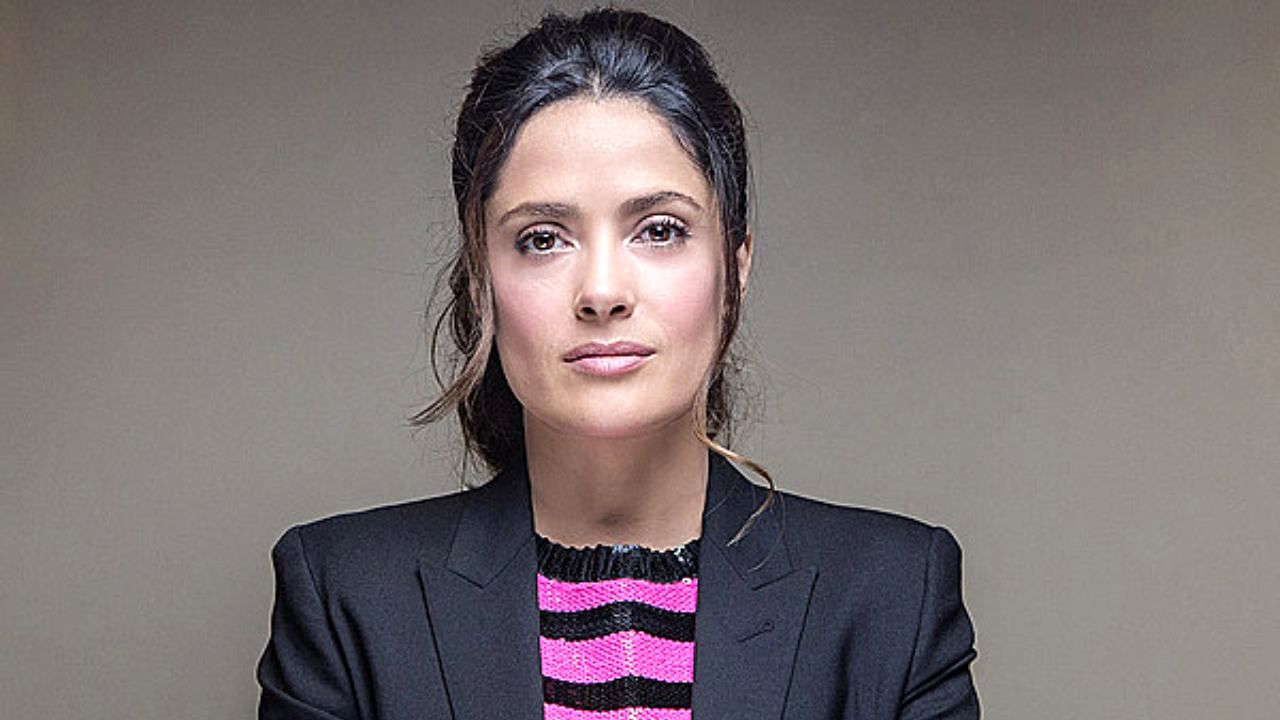 «سلما هایک» برای تبلیغ یک کتاب عذرخواهی کرد