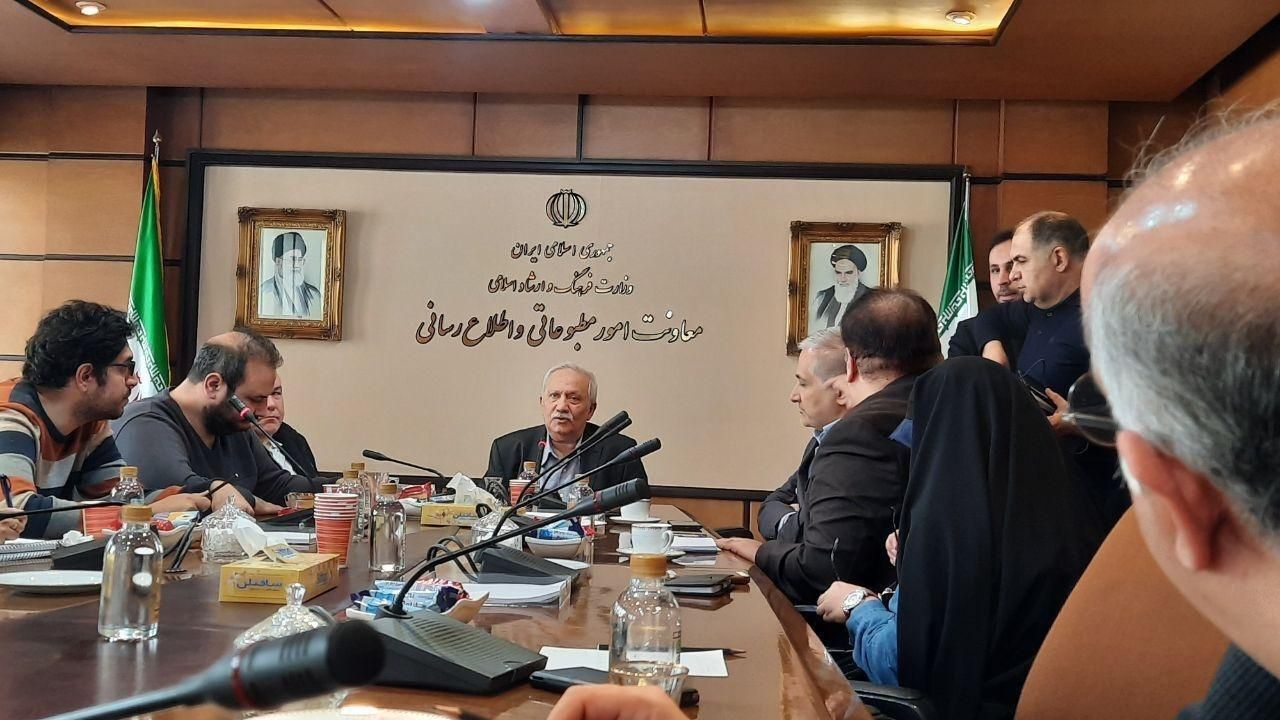 نمی‌توان برای ویروس کرونا تاریخ انقضا مشخص کرد/ تمرکز ما روی سلامت مردم است و به حواشی که می‌گویند کرونا کار چین و آمریکاست توجه نمی‌کنیم/ دانشجویان مقیم چین امروز صبح وارد ایران شدند/ همه دانشجوها تا 14 روز در قرنطینه خواهند بود/ پروازهای ایران-چین و بال