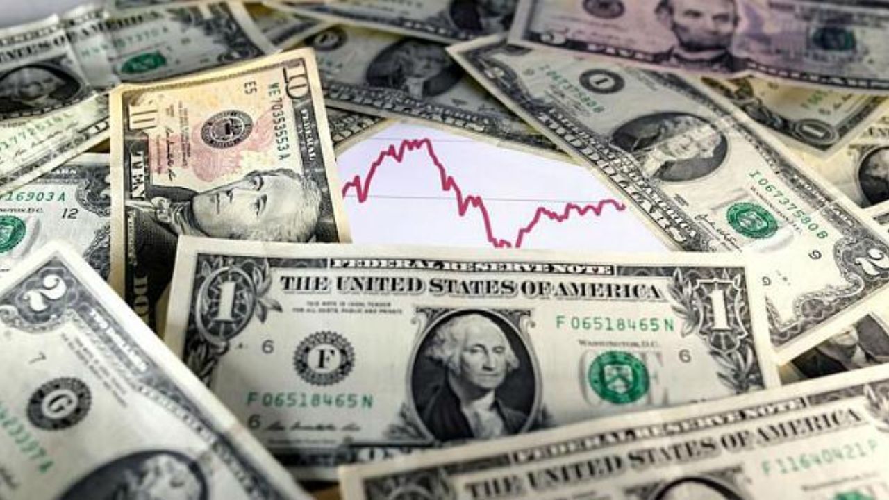 نرخ دلار به 13500 تومان رسید