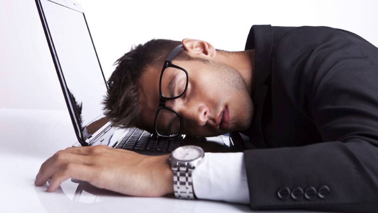 چرا دائم احساس خستگی مزمن دارید؟