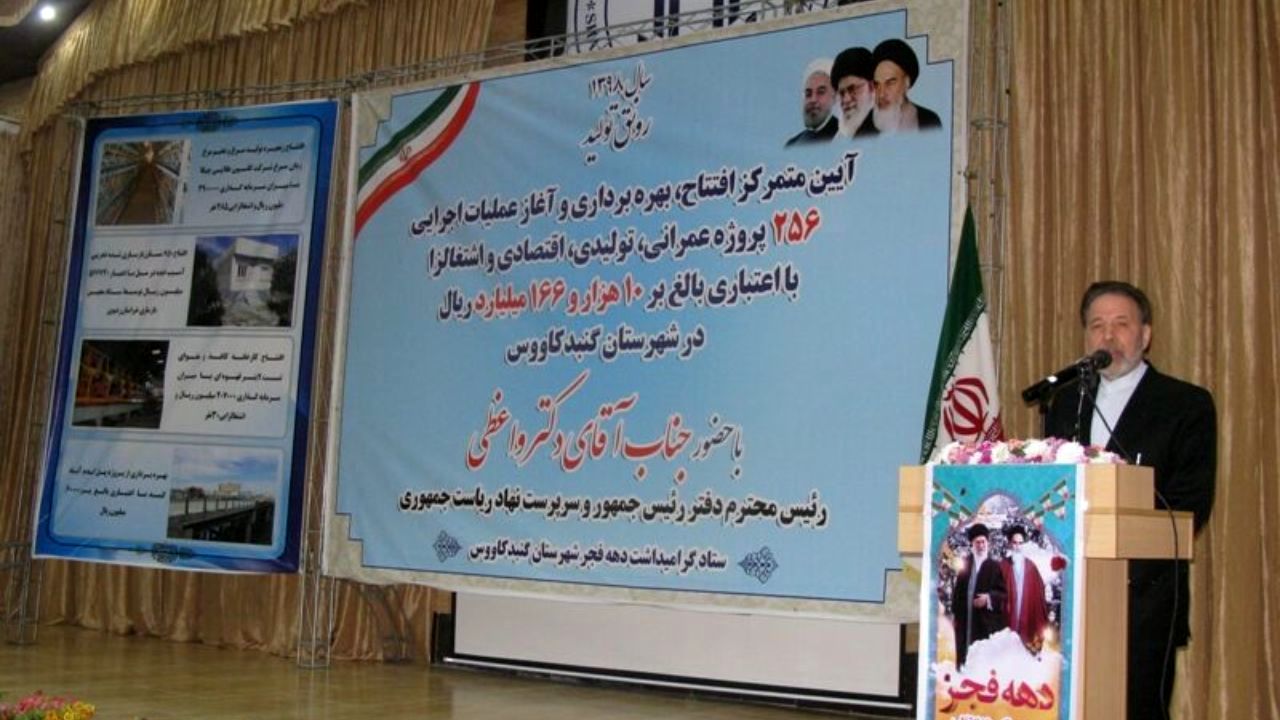 کشور به کارگاه بزرگ سازندگی تبدیل شده است