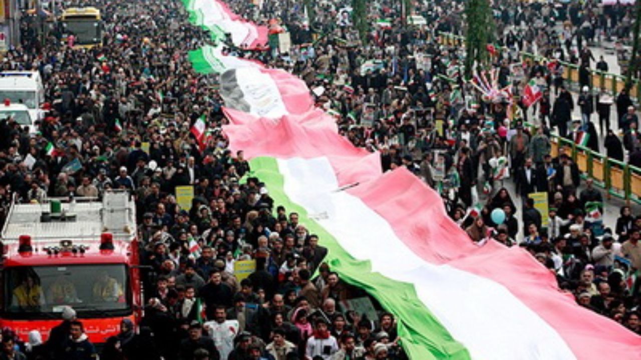استقرار اورژانس تهران در راهپیمایی 22بهمن