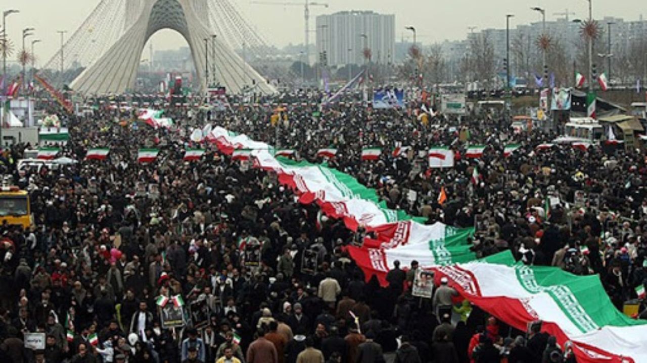 حضور پرشور جامعه ورزش کشور در راهپیمایی 22 بهمن