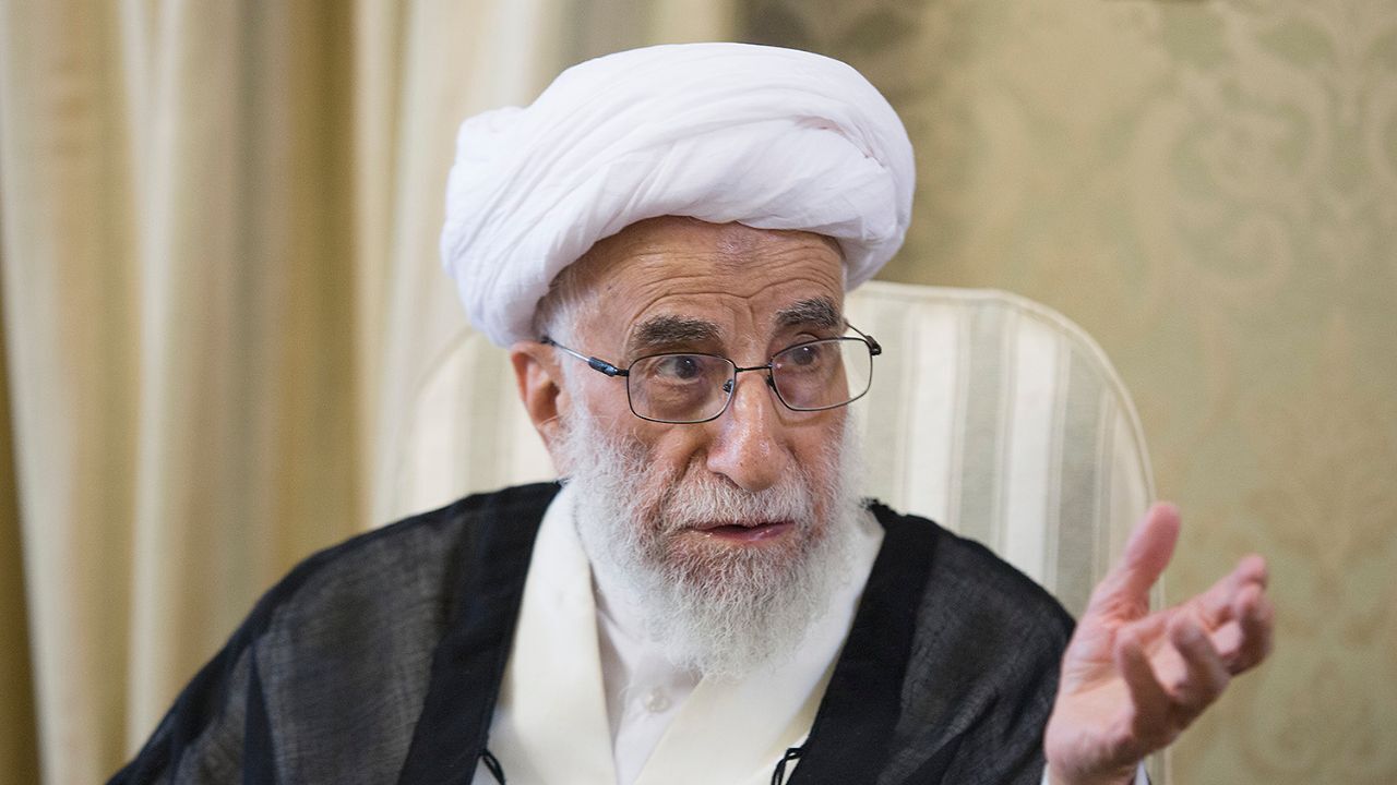 مسئولان در امانتداری از رای مردم جدیت داشته باشند/ دشمنان دنبال کاهش مشارکت مردم در انتخابات هستند/ شورای نگهبان اجازه دخالت در آرای مردم را به کسی نمی‌دهد/ مسئولان اجرایی و عوامل نظارتی از هیچ داوطلبی جانبداری نکنند/ با متخلفان برخورد می‌شود