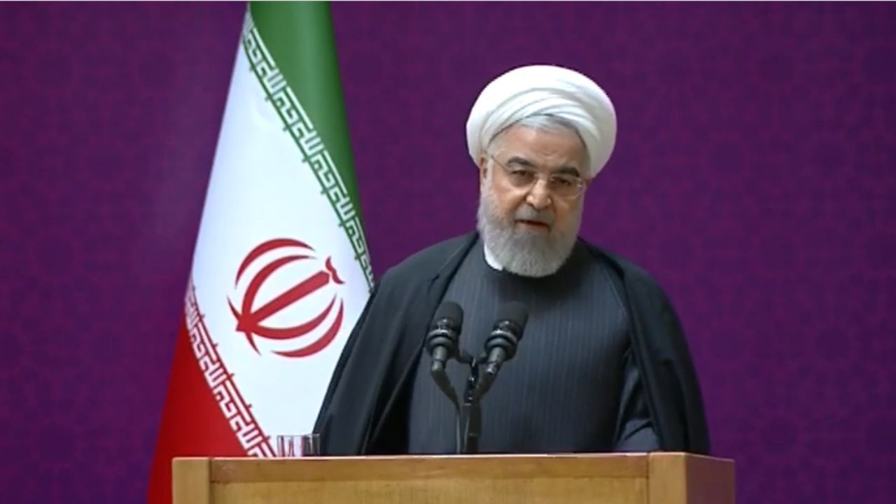 دست رئیس‌جمهور را در انتخاب وزیر زن باز بگذارید/ دیدگاه ما باید نسبت به مقام زن تصحیح شود/ به زبان می‌گوییم جنس دوم نداریم اما باید در مقام عمل و قانون‌گذاری و اجرا این حقیقت را ببینیم/ زنان اگر بخواهند می‌توانند سرنوشت انتخابات را تغییر دهند و کاندیدای خ