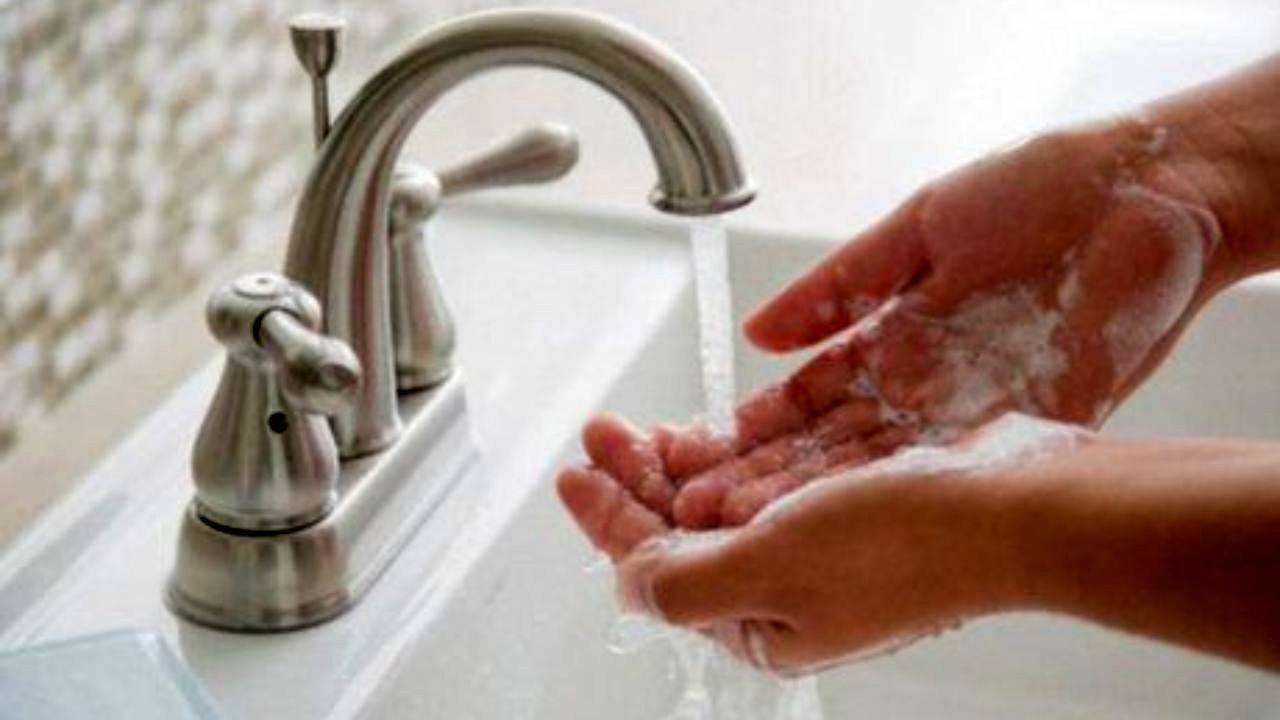 ویروس کرونا چگونه منتقل می‌شود؟