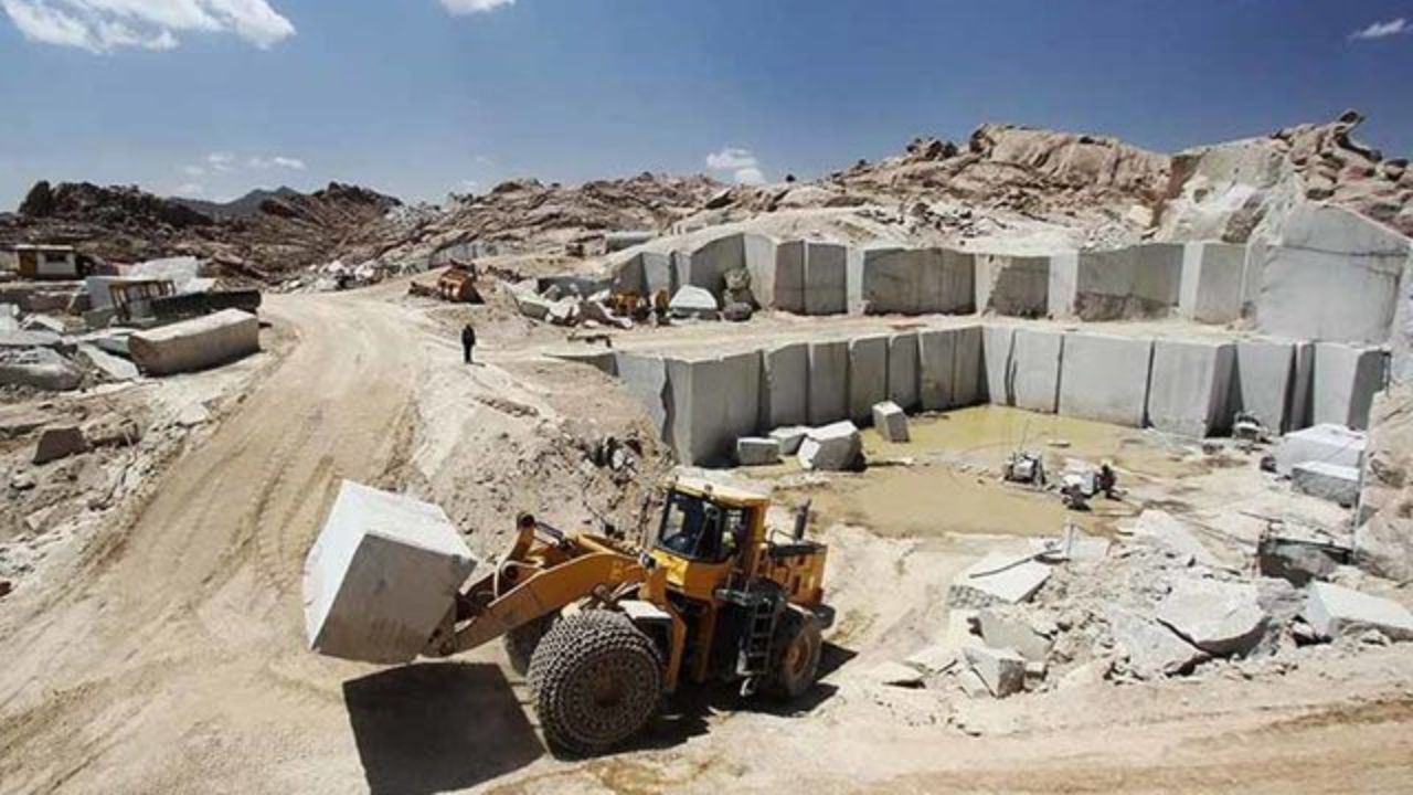 بهره‌برداران معادن کوچک و مانع عوارض صادراتی