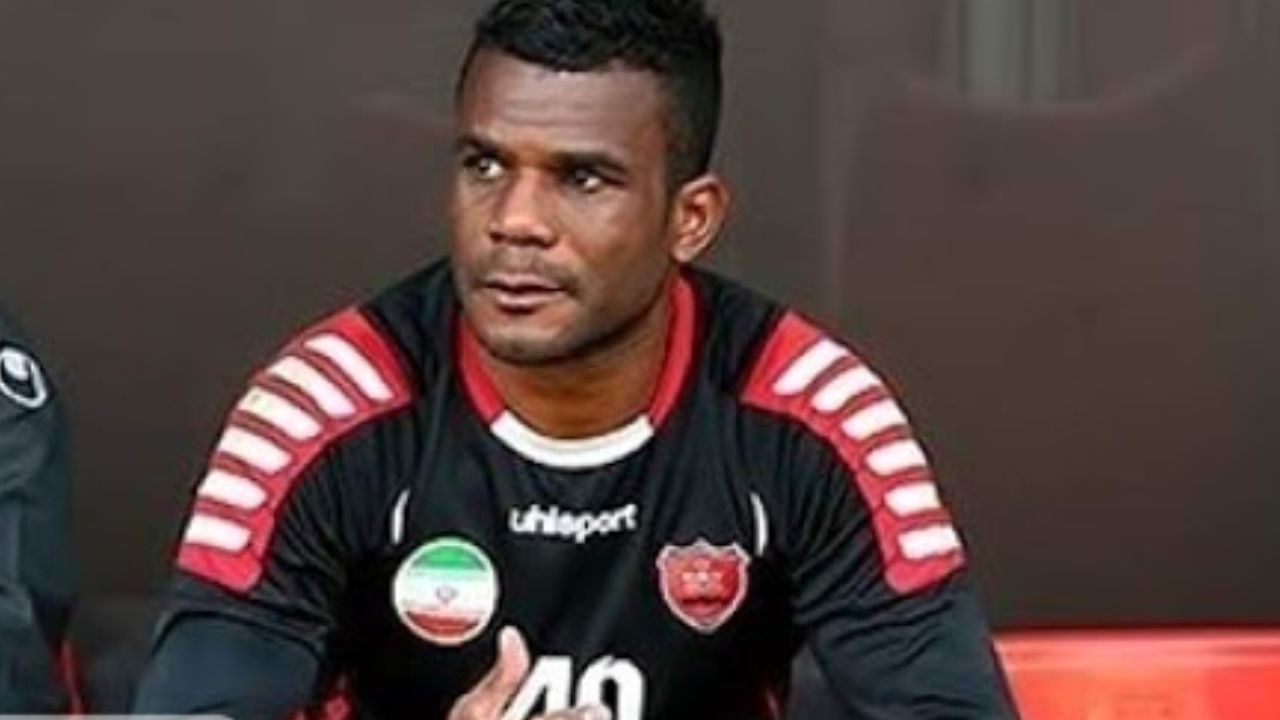 همیشه طرفدار پرسپولیس هستم، اما پولم را می‌خواهم