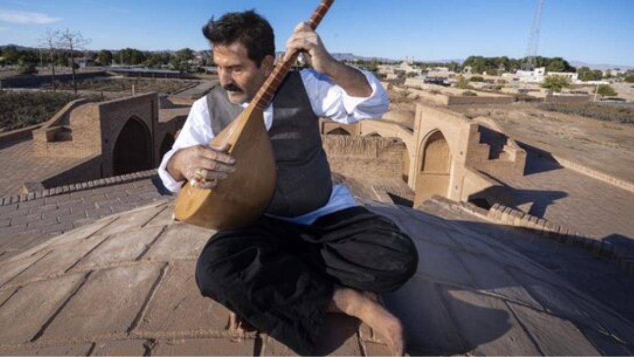 نام سازنده دوتار سنتی در لیست «گنجینه زنده بشری» قرار گرفت