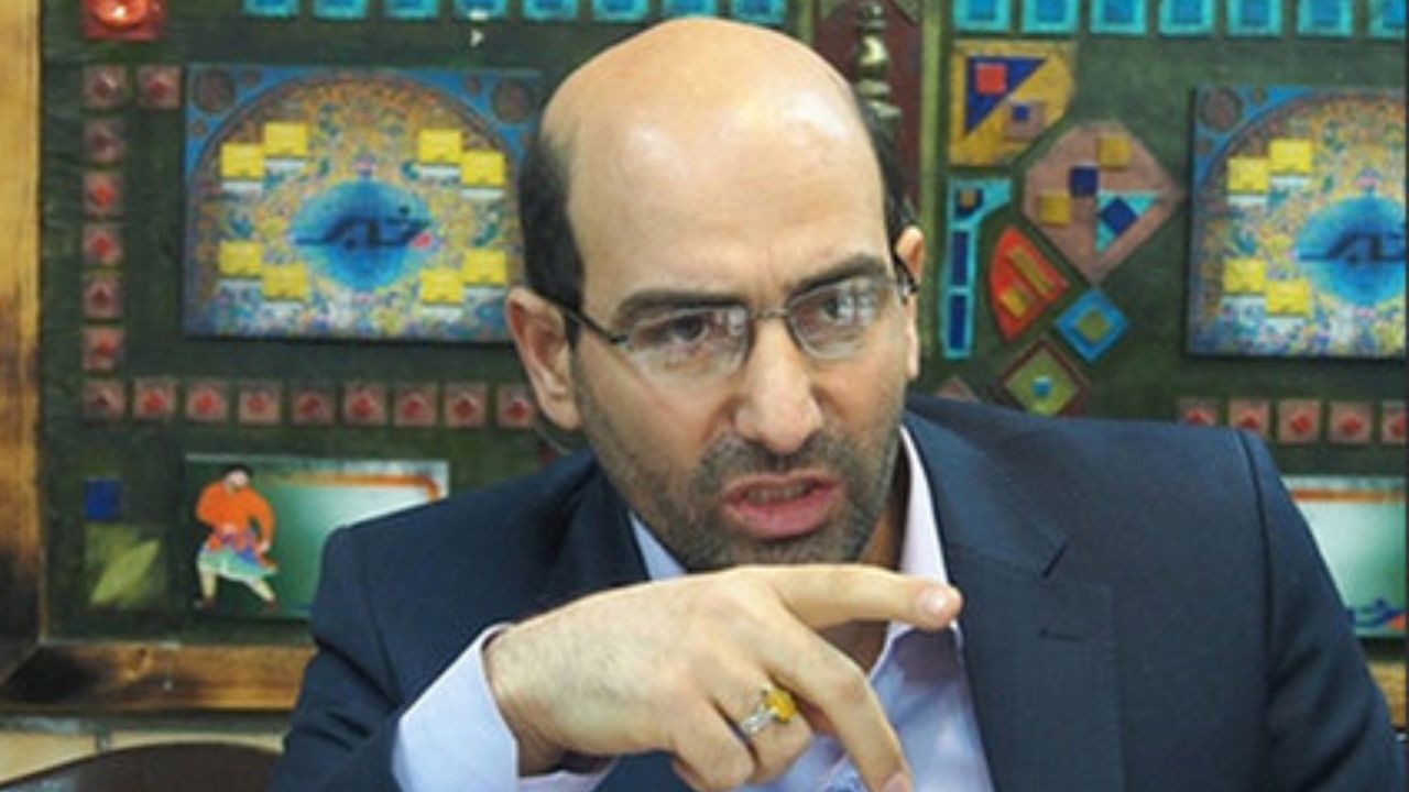 محتکران خائنانی هستند که با جان و سلامت مردم بازی می‌کنند/ برخی احتکارهای بزرگ سازماندهی‌شده و برای ضربه زدن به نظام است/ قوه قضاییه با محتکران بزرگ برخورد کند