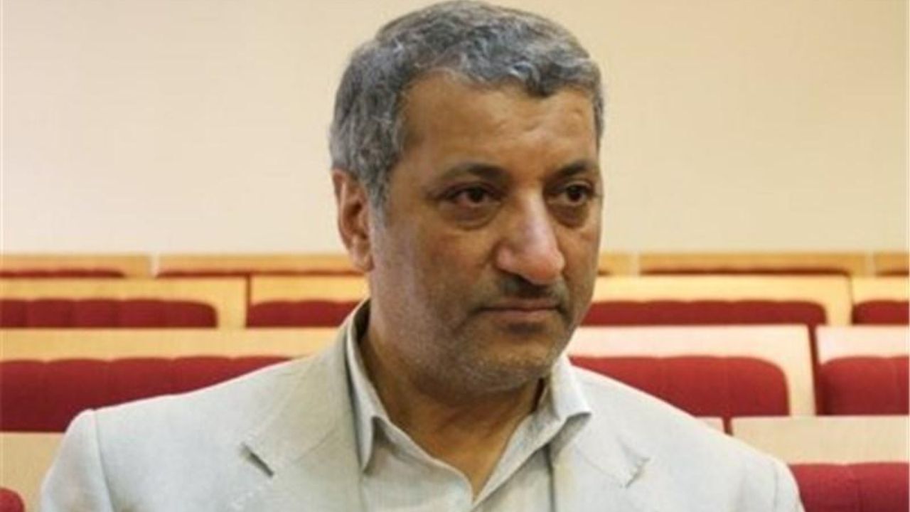 شرایط دولت با وجود مجلس یازدهم سخت‌تر خواهد شد/ اگر به دولت اختیارات بیشتر داده شود، از عهده بحران‌های موجود برخواهد آمد/ مجلس آینده باید در برابر اتفاقات خویشتنداری بیشتری نشان دهد/ مجلس یازدهم نباید انتقام هفت سال گذشته را از دولت روحانی بگیرد