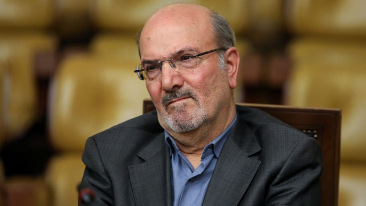 مردم از مسافرت و دید و بازدیدهای غیرضروری پرهیز کنند