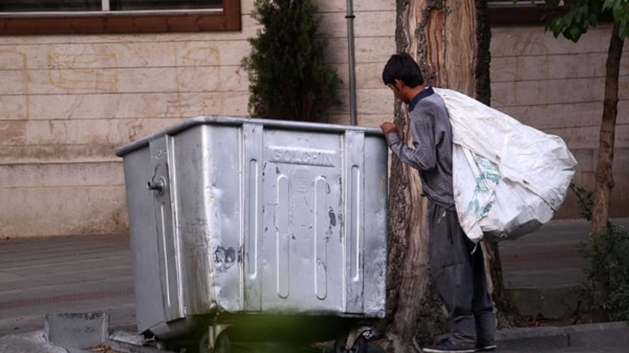 کودکان زباله‌گرد در معرض خطرند