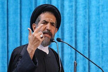 خطیب نمازجمعه تهران: ایران در معادلات بین‌المللی جایگاه جدیدی می‌یابد