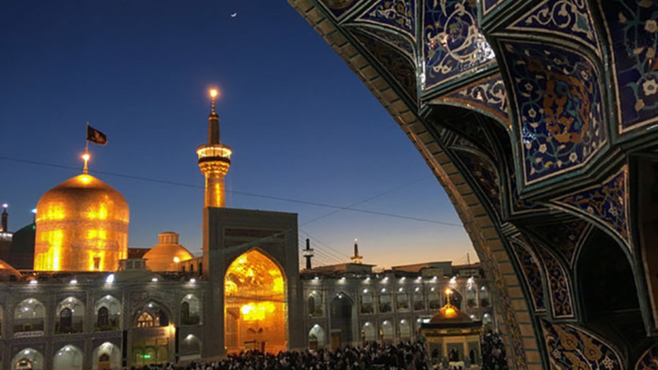 هتک حرمت حرم در پی توقف موقت زیارت بارگاه رضوی