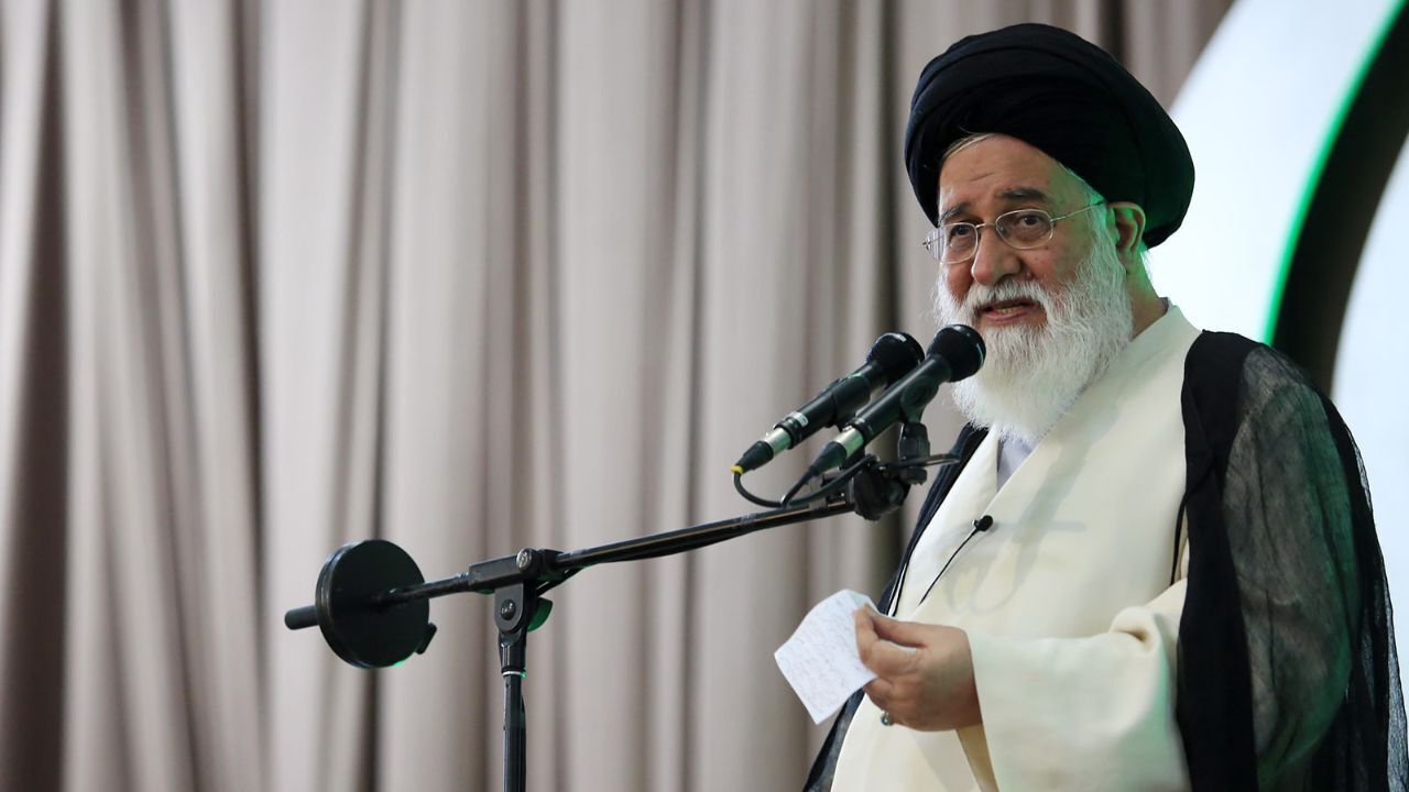 بستن درب‌های حرم رضوی با هدف تامین بهداشت مشتاقان اهل بیت‌(ع) انجام شد