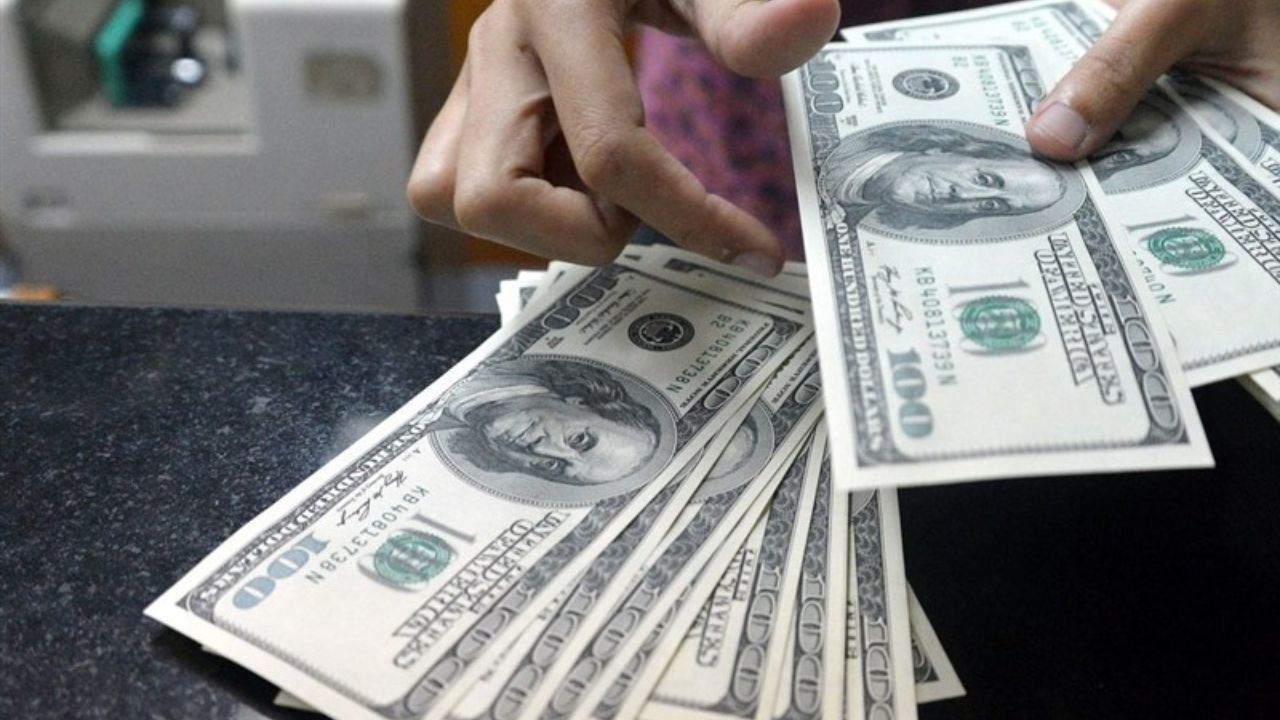 قیمت جهانی دلار افزایش یافت