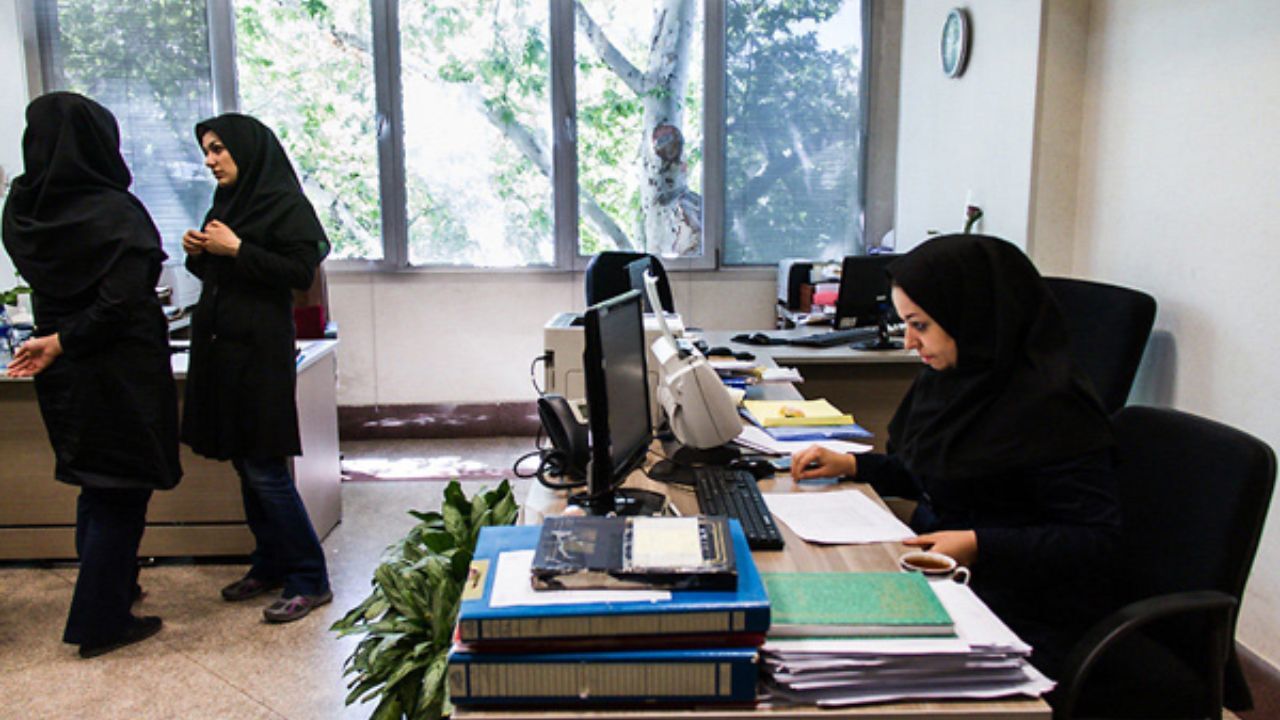 پرداخت حقوق کارکنان مشروط شد