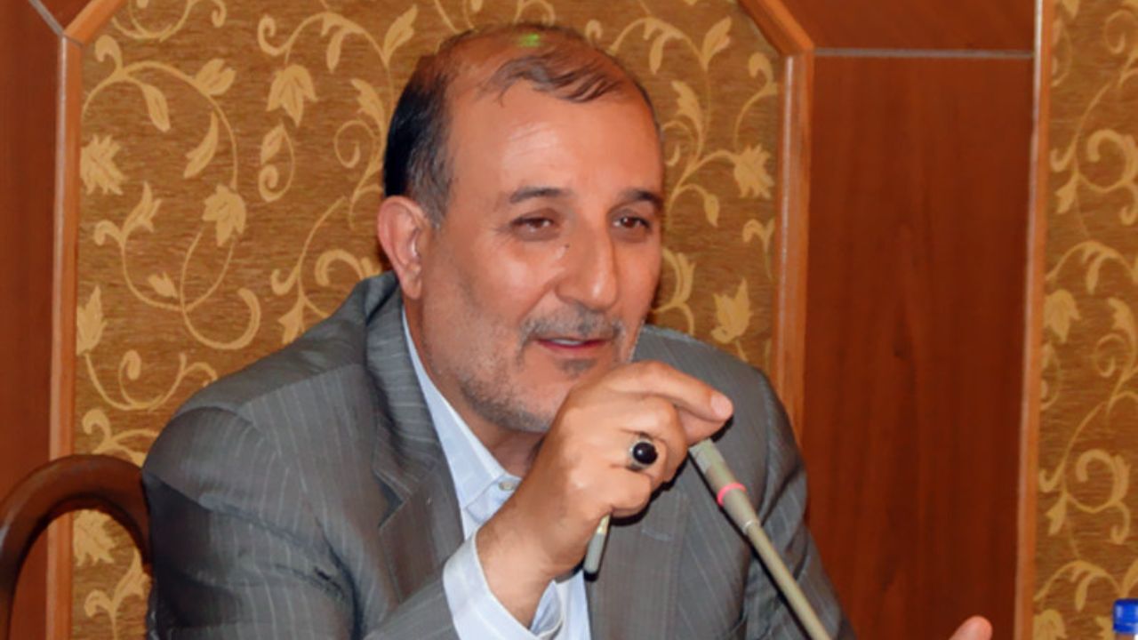 نیروی انتظامی و کادر درمان در حال خسته شدن هستند/با تصمیمات یک بام و دو هوا نمی‌شود با کرونا مقابله کرد/ جریمه‌های سنگین برای ناقضان طرح فاصله‌گذاری اجتماعی در نظر گرفته شود