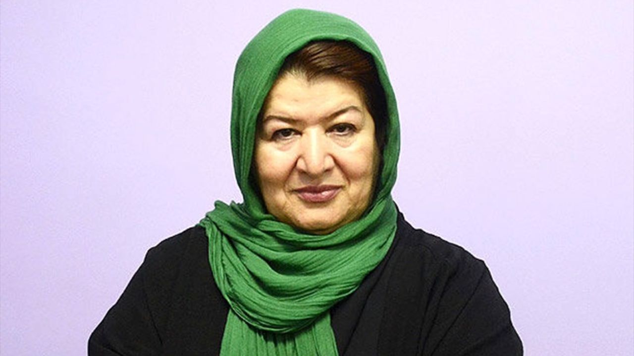 «فیلمساز» نباید از «جامعه» عقب بماند/ پرهیز از سینمای بی‌خاصیت