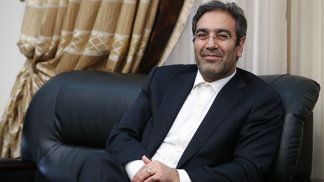 عرضه سهام شرکت‌های دولتی بورسی و فرابورسی با تخفیف