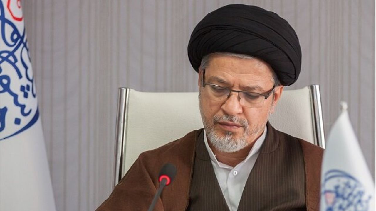  تبریک دبیر شورای عالی انقلاب فرهنگی در پی پرتاب موفقیت آمیر ماهواره نور