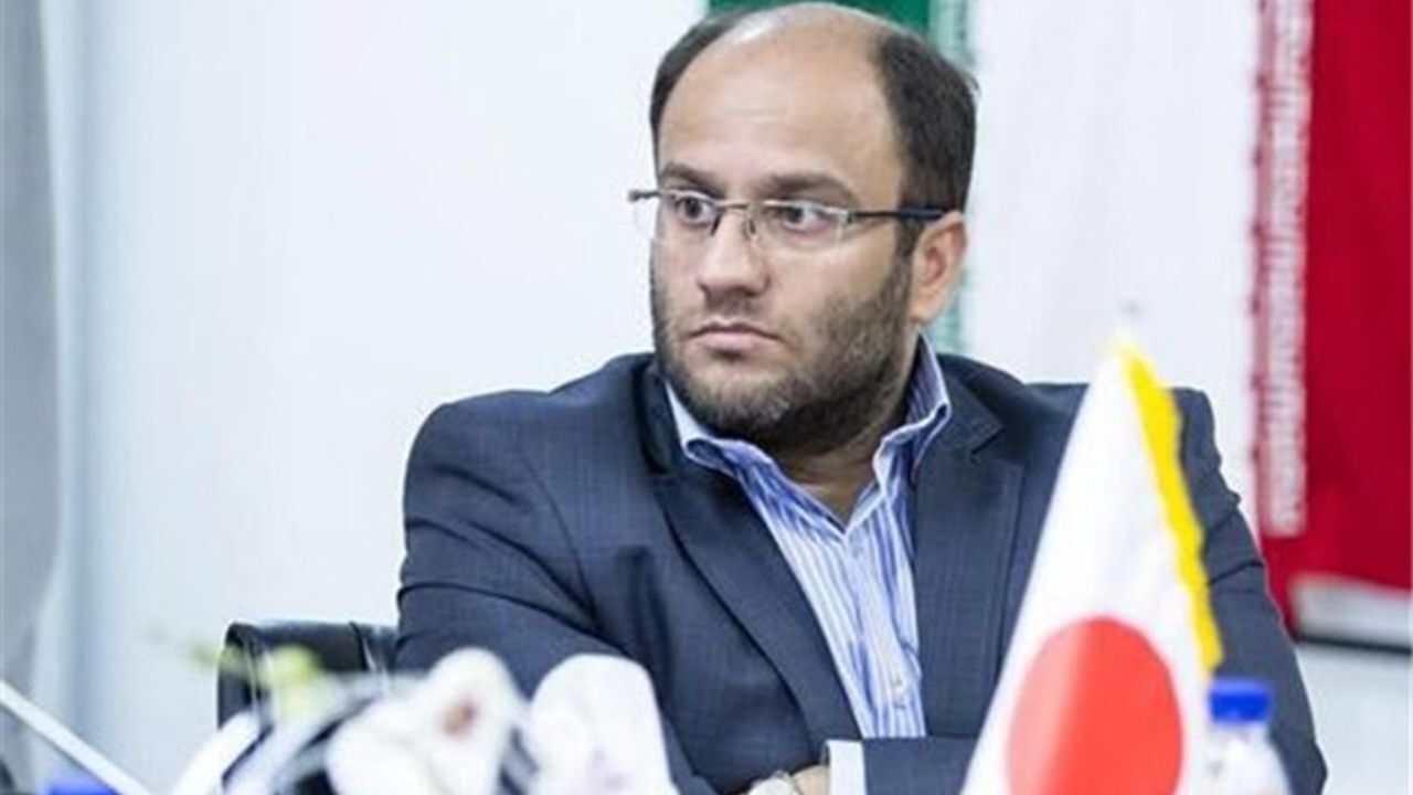 همیشه پای دولت در میان است