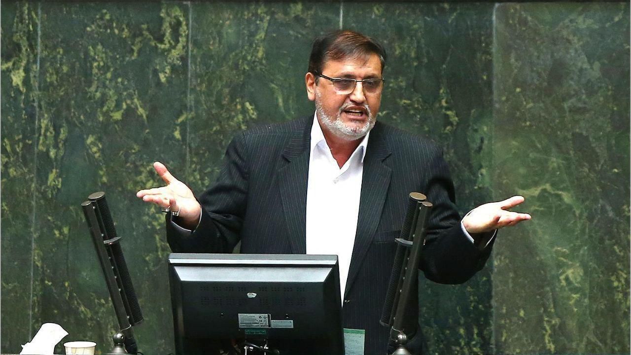 بورس مانند کامیون در مه به سرعت در حال حرکت است