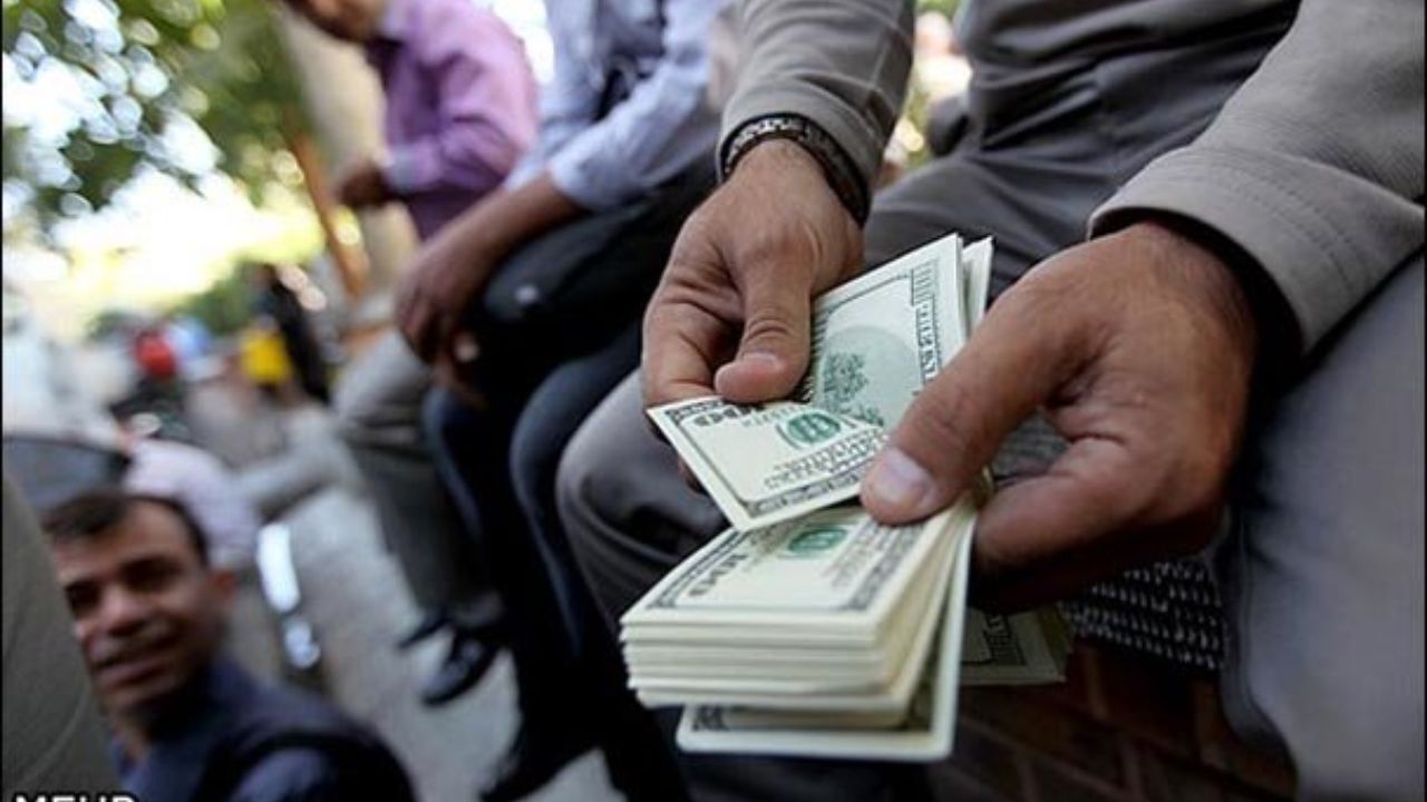 نرخ ارز در سایه نوسانات بازارهای موازی و خودرو افزایش یافت