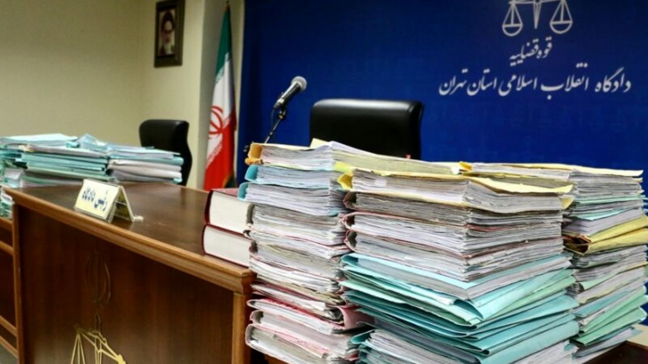 فساد اقتصادی و اسقاط نظام